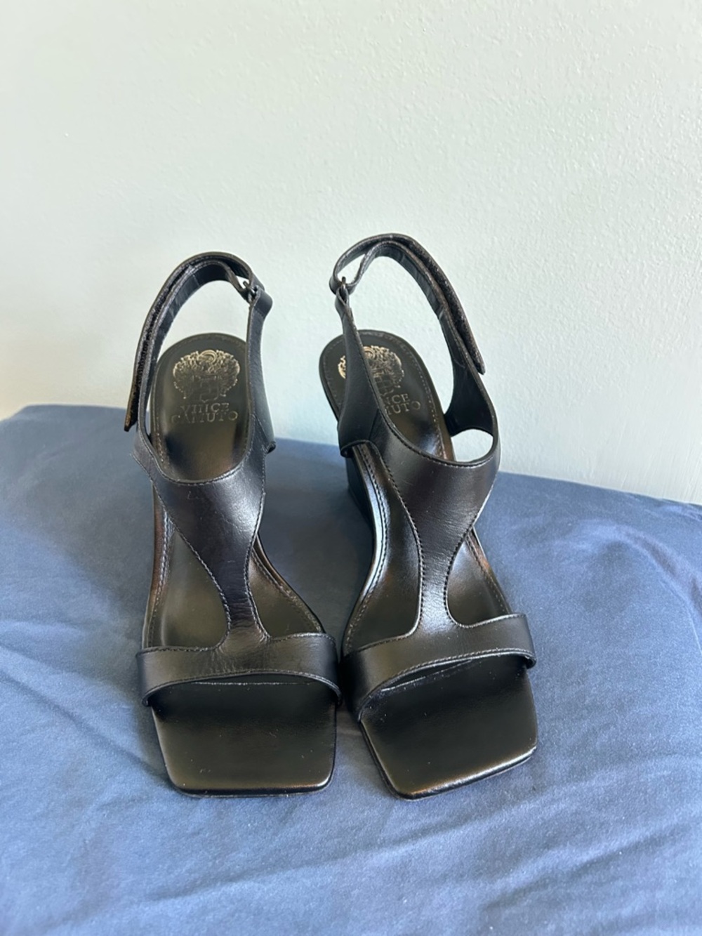 Vince Camuto Larahana Wedge Sandals Black - Picture 3 of 7